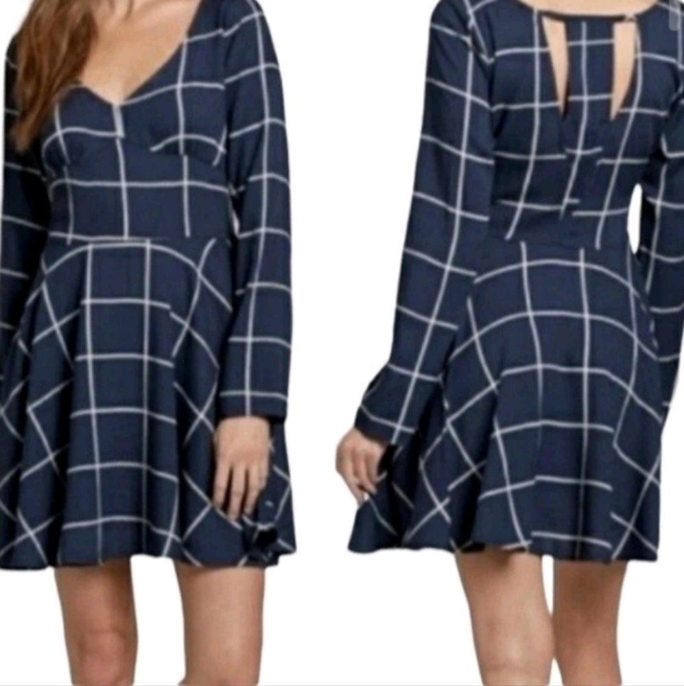 Abercrombie & Fitch LS Navy White Modern Checkered Peekaboo Swing Mini Dress M